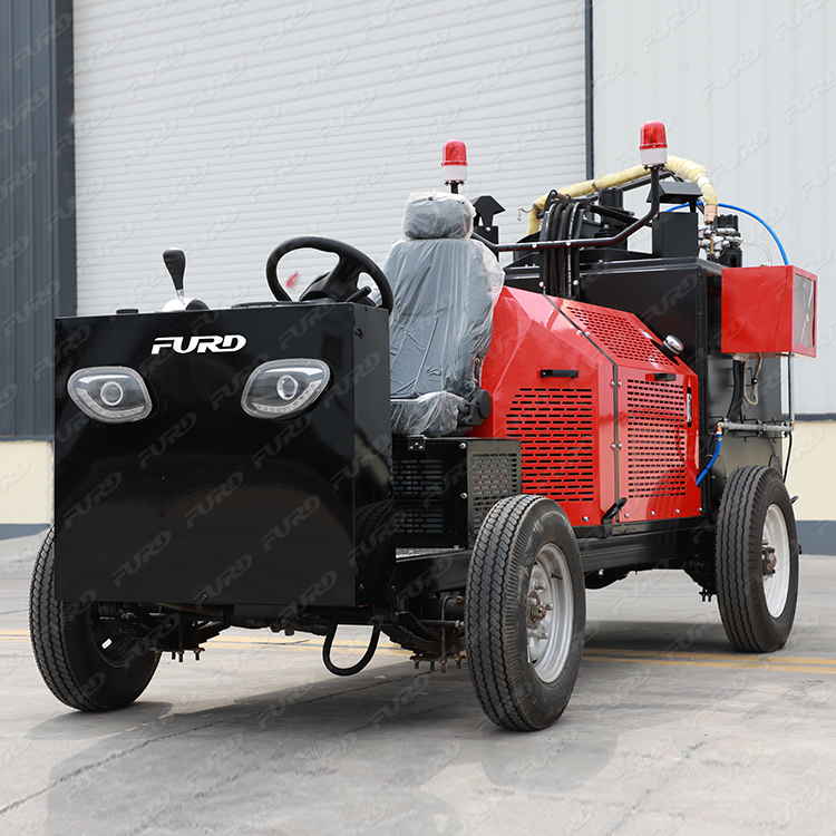 Best Sell 350L self-driving diesel asphalt filling machine