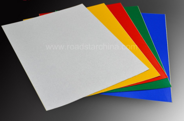 Engineering grade reflective sheeting