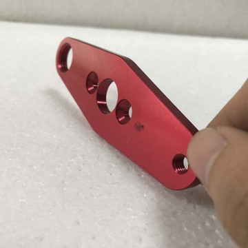 usinage sur mesure de pièces en aluminium de surface rouge