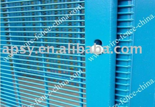 anti-climb security fencing