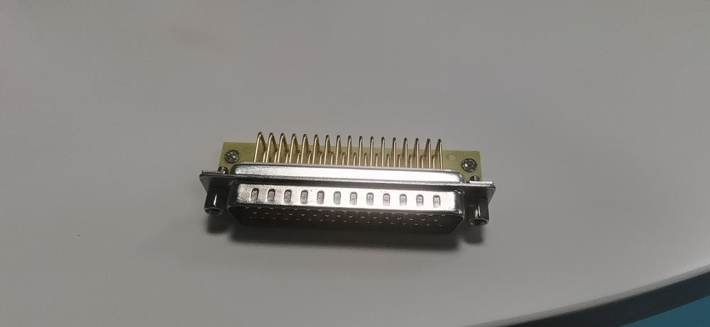 MHDR04-MXXXX D-SUB RA Male machine Pin9.4mm