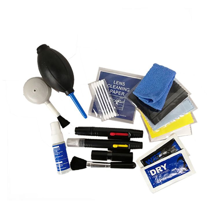 DSLR screen cleaning kit