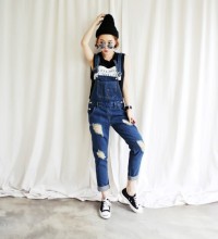 Korean version of the female hole denim overalls/Korejská verze ?enské díry denim montérky