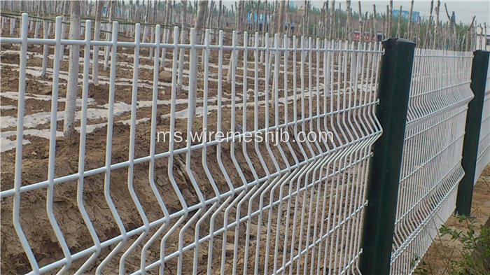 Pagar Keselamatan Ladang-PVC bersalut Welded Mesh Mesh pagar