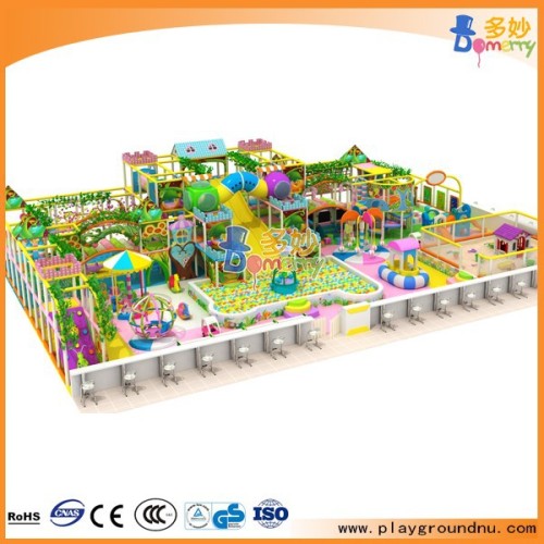 Large dimension kids adventure play zone