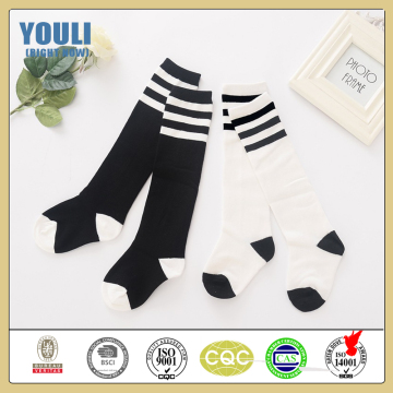 Custom kids knee high cotton white socks; wholesale school girls knee high socks