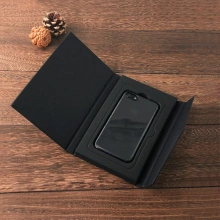 กล่องบรรจุภัณฑ์โทรศัพท์มือถือสีดำ
