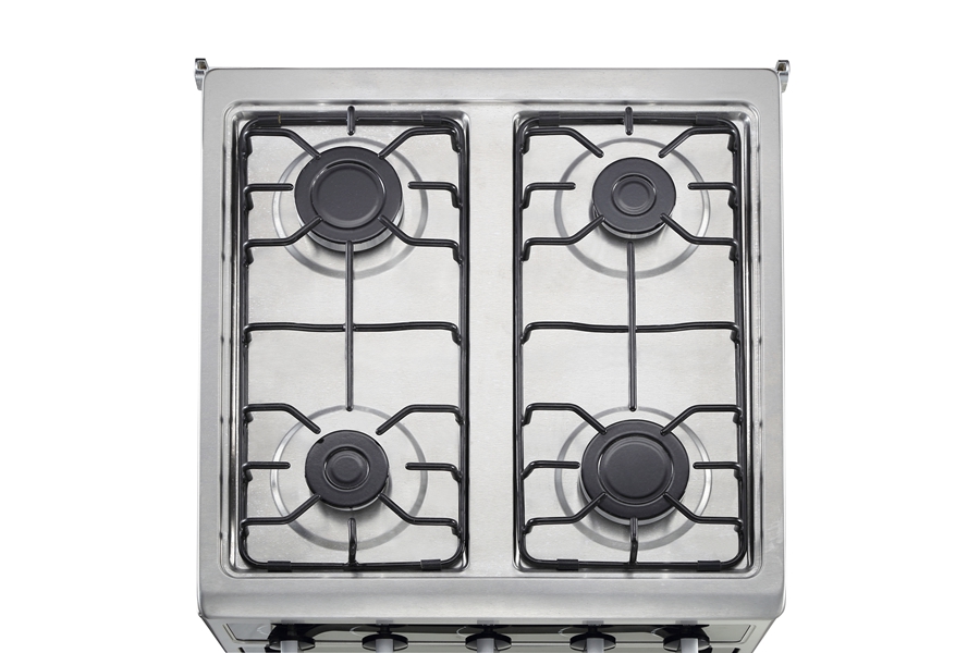 4-burner gas stove with oven in kitchen