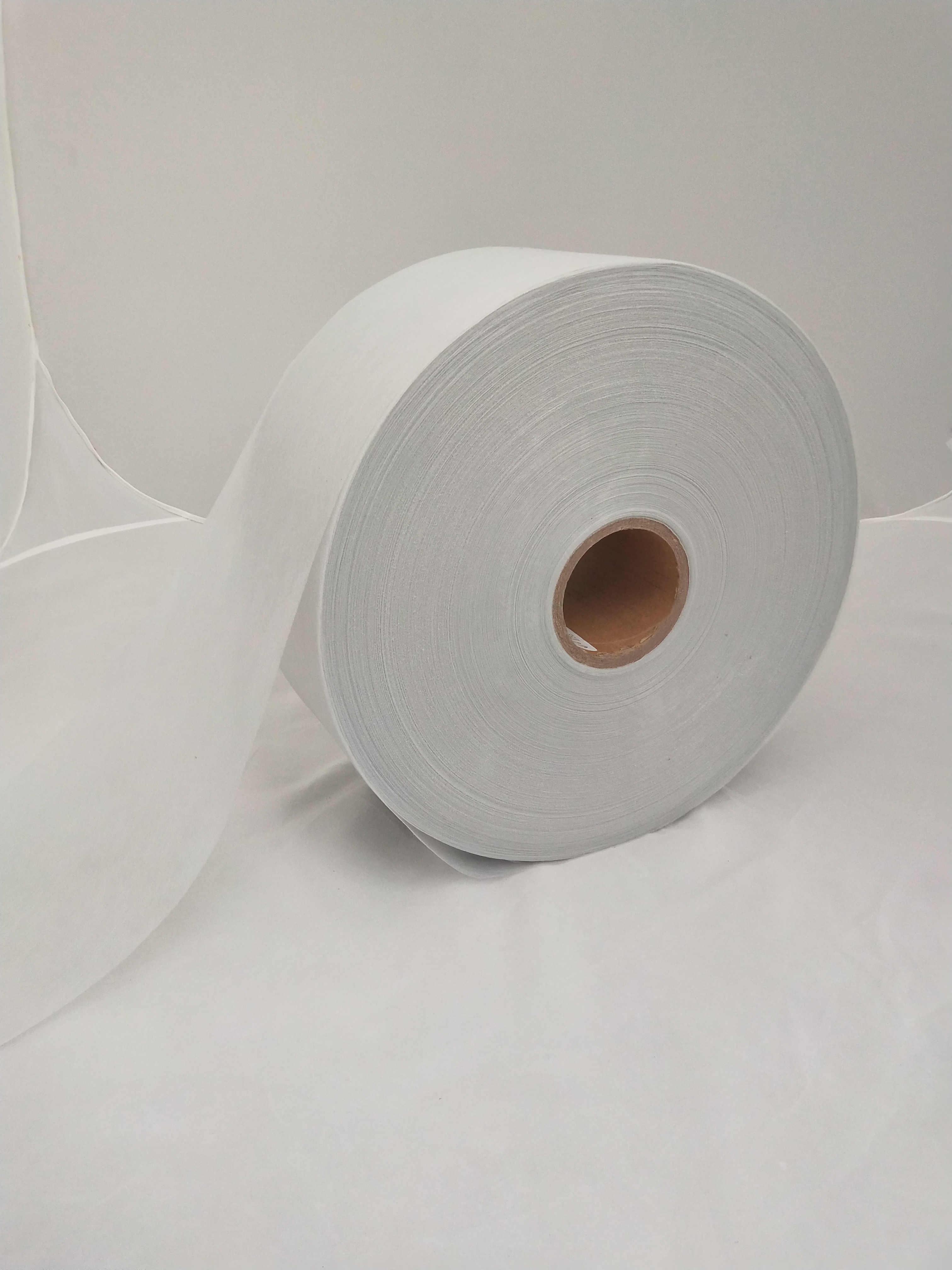 wholesale SSS hydrophobic nonwoven for sanitary napkin