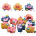 Cartoon Car Resin Decoration 3D Kawaii Trasporti Giocattoli Regali per bambini Ornamento fai da te Abbellimento natalizio Portachiavi Making