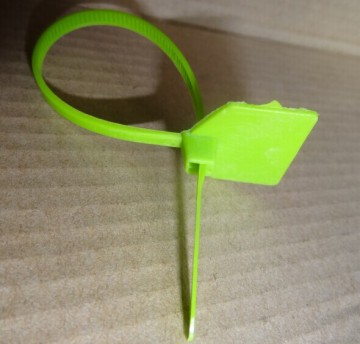 trailer security seals