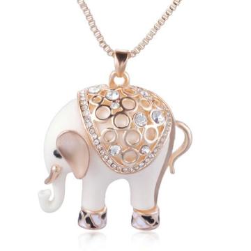 Elephant pendant necklace with diamond decorated