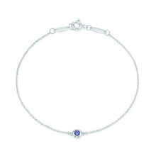 Breath-taking thin chain necklace with diamond