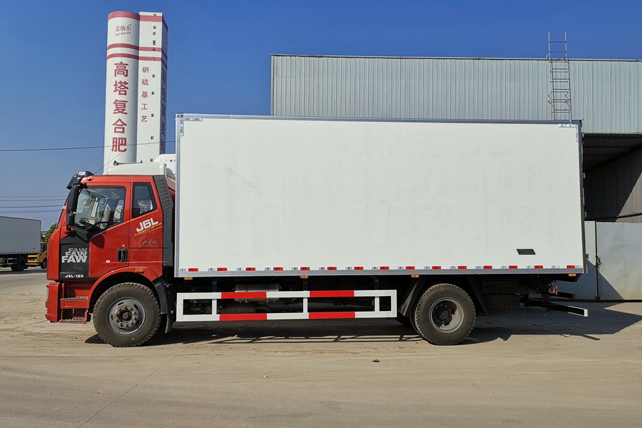 18 ton refrigerated truck 2