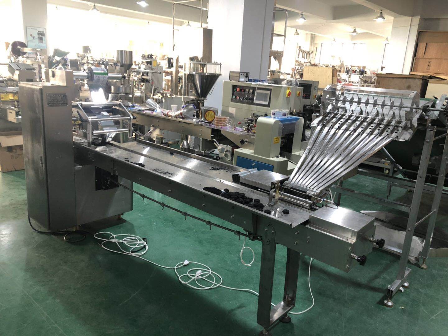 HR Multi-Functional Spoon Bowl Packaging Machine Automatic Pillow Facemask Snacks High-Speed Sealing Packaging Machine