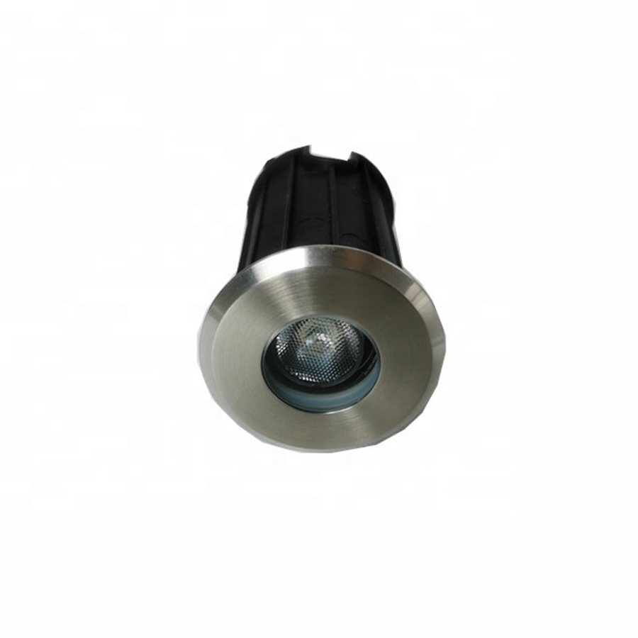 LED underwater light for large swimming pools