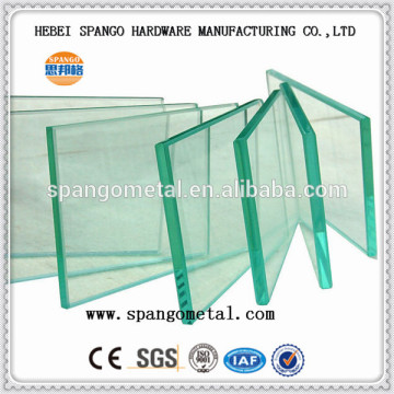 building glass use in construction