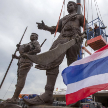 large outdoor garden decoration meal craft thai bronze statues