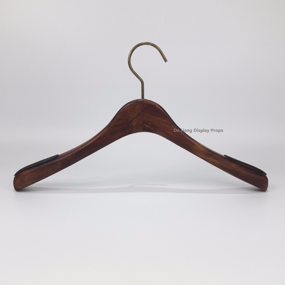 DL457 Garment hanger vintage hand brush wooden hanger Dark coffee store clothing hanger with no-silp antique copper round hook