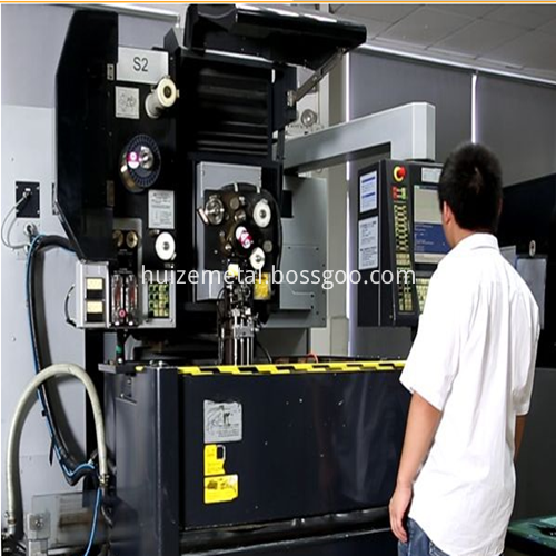 wire electrode cutting machine