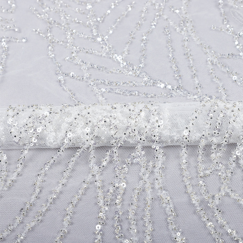 broderie robe de mariée en dentelle paillettes