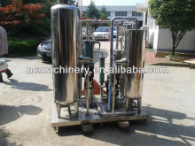 Automatic carbonated drinks mixer