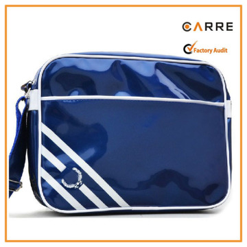 leisure patent leather shoulder bag