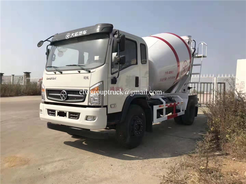 mixer truck (44)