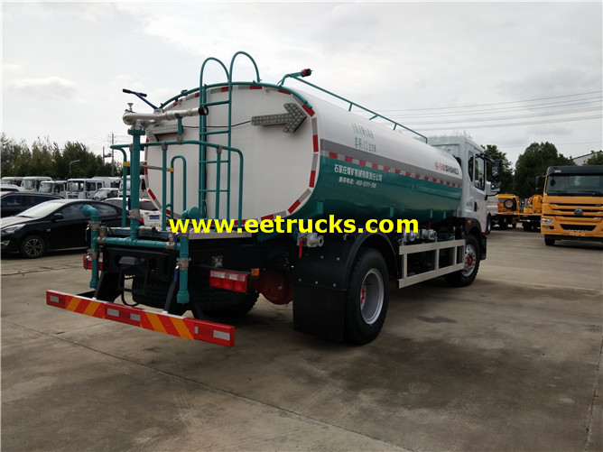 Road Water Spray Vehicle