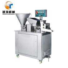 Fresh stuffed pasta making machine