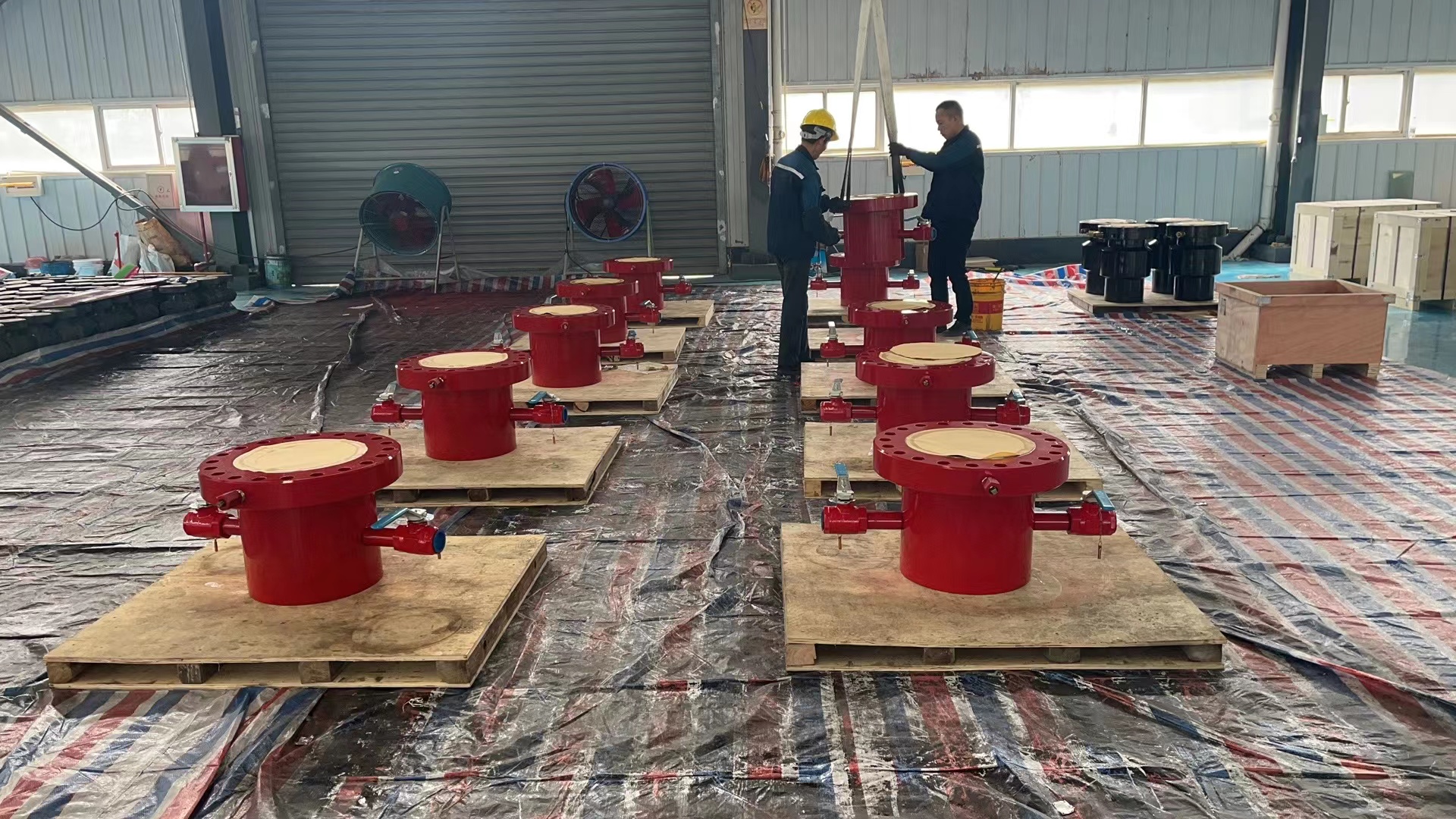 API standard casing head and casing head spool wellhead equipment