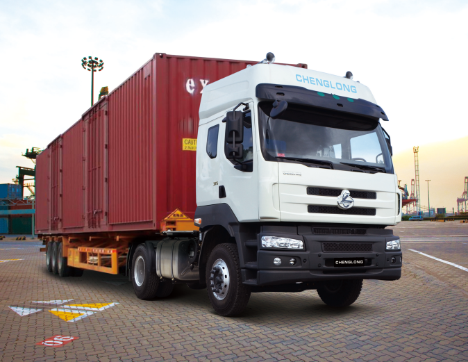 High quality cheap price hot sales modern design 4x2 tractor head chenglong