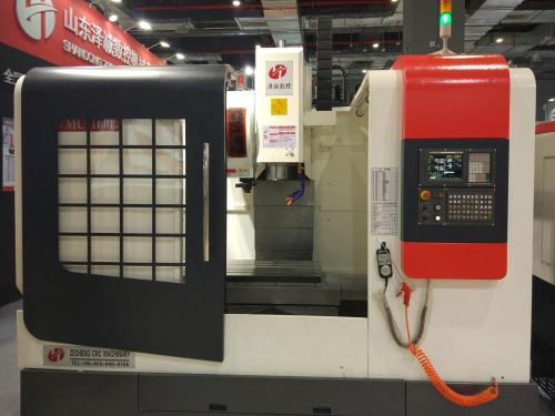 VMC Machining Center VMC1160L ด้วยสายพานแบบ Linear