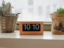 Bamboo or Wooden Meterial Box Flip Clock