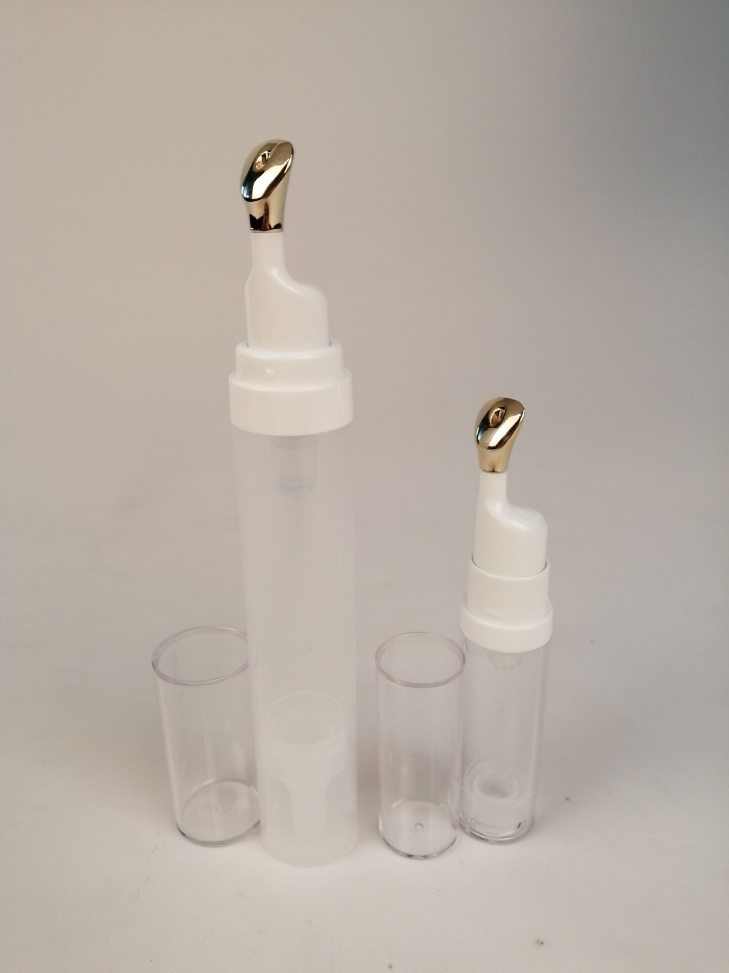 2020 new airless pump metal applicator massage eye cream container 10 ml 20 ml for skin care PETG bottle