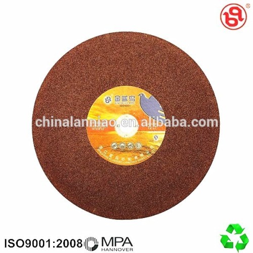 Grinding wheel for sharpening carbide tools