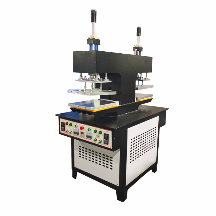 300*400mm Worktable Liquid Silicone Embossing Logo Machine