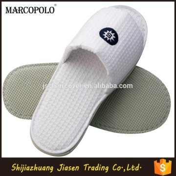 Companies looking for distributors of brand name slipper