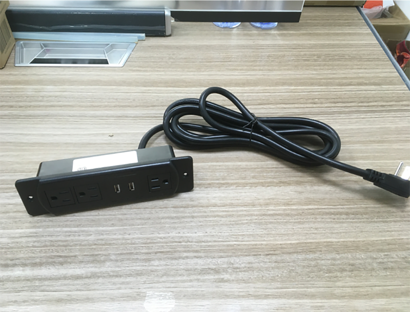Tomacorriente de escritorio empotrado Recessed Desk Power Outlet