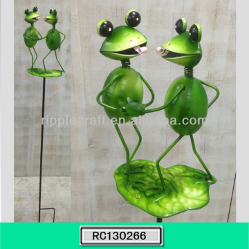 Fantastic Wrought Iron Frog Decoration Garden Stake