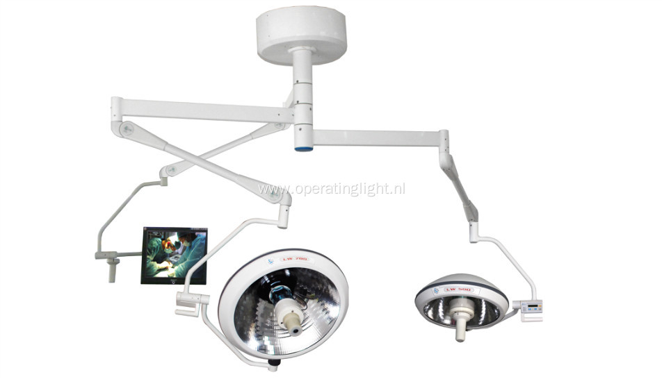 Halogen type surgery room lamp