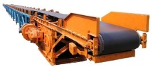 Material handling equipment conveyor