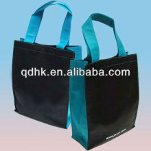 Reusable woven bag with handle