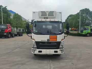 HOWO Medical Waste Transport Vehicle
