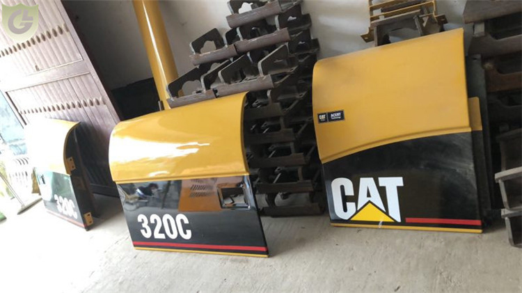 الأبواب الجانبية لـ CAT Caterpillar 320C Excavator