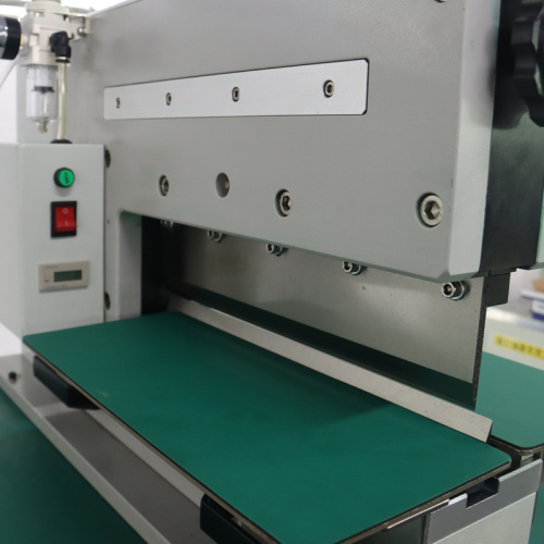 PCB v 슬롯 괭이 나이프 분리기 절단 기계