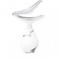 Portable anti-wrinkle neck protector