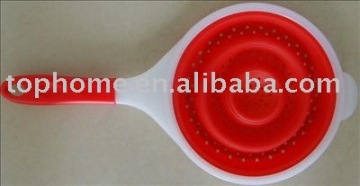 Silicone collapsible colander