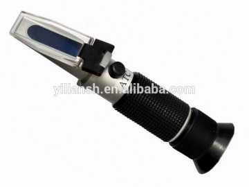 Hand held portable refractometer for measuring salinity