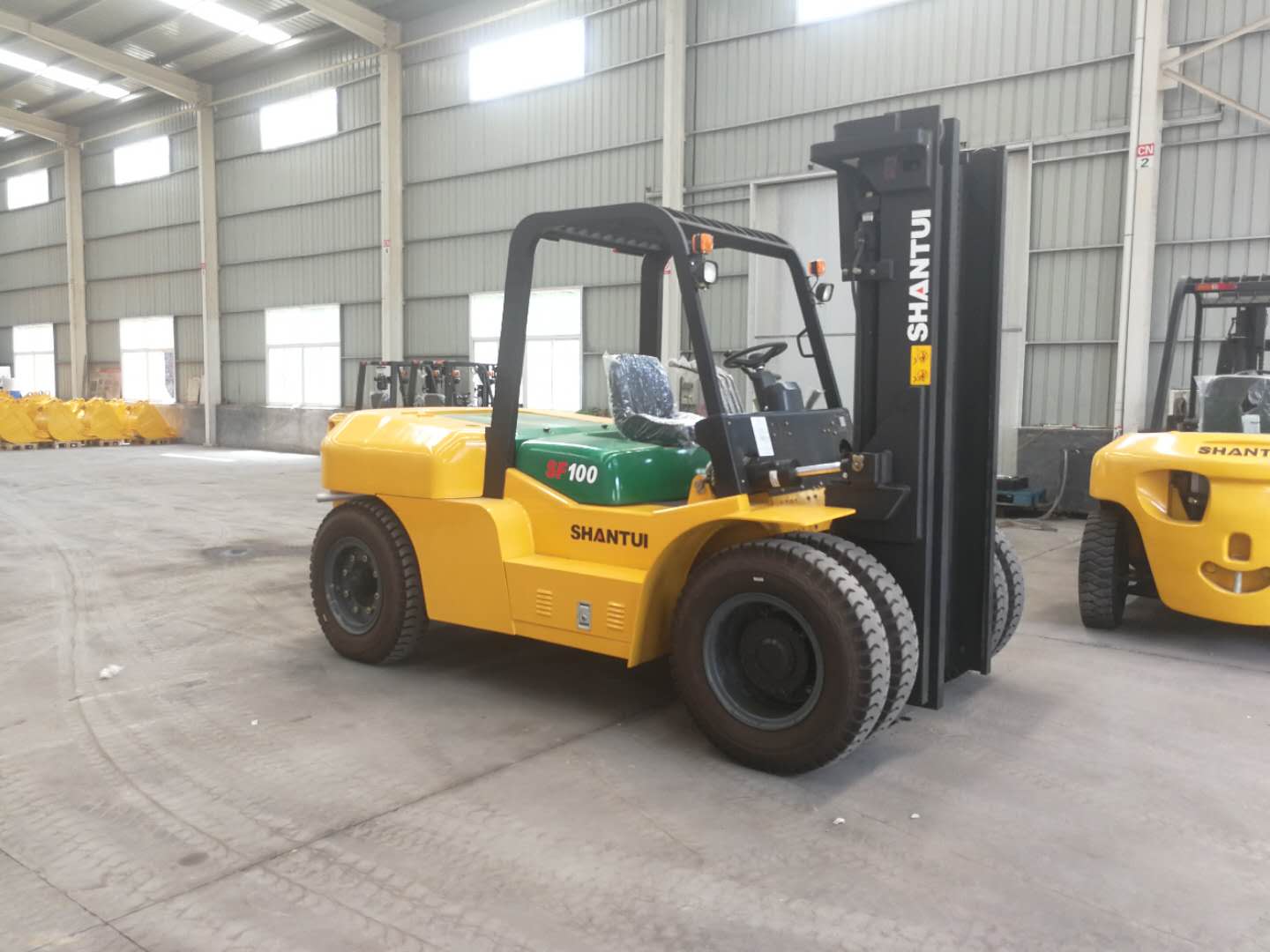 Shantui 10 ton forklift